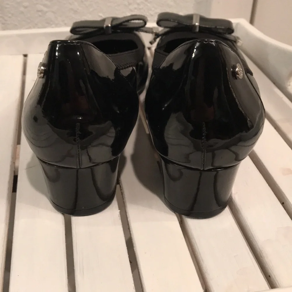 Dana Buchman brand size 9.5M black slip on shoes with block heel.